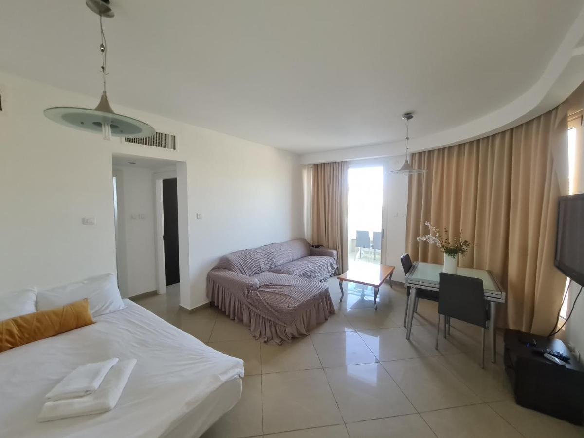Luxury Exclusive Top Class Apartments Near The Sea With Pool Eilat Bagian luar foto